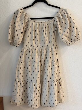 Sim& Sam | S | Line Cream Puff Sleeve Tiered Sundress with Black Dot Embroidery